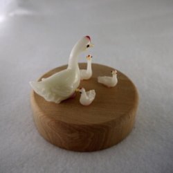 画像14: カツラ　飾り台　円　73mm（直径）×30mm（高さ・2枚張り合わせ）　【限定】