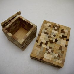 左側から、小箱・はがき箱