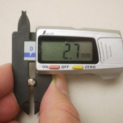 ビスの軸の太さ